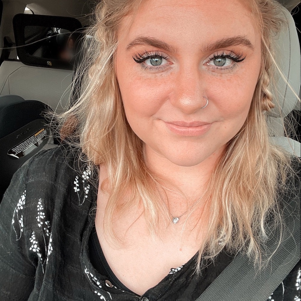 Meet your Posher, Madi